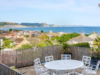 2 Hadleigh Villas