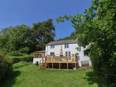2 Oak Tree Cottages