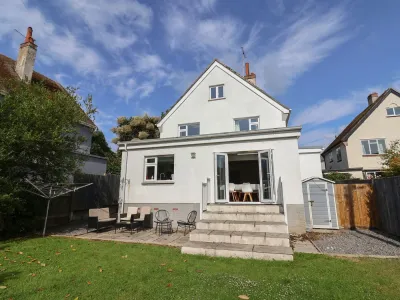 3 Grange Villas