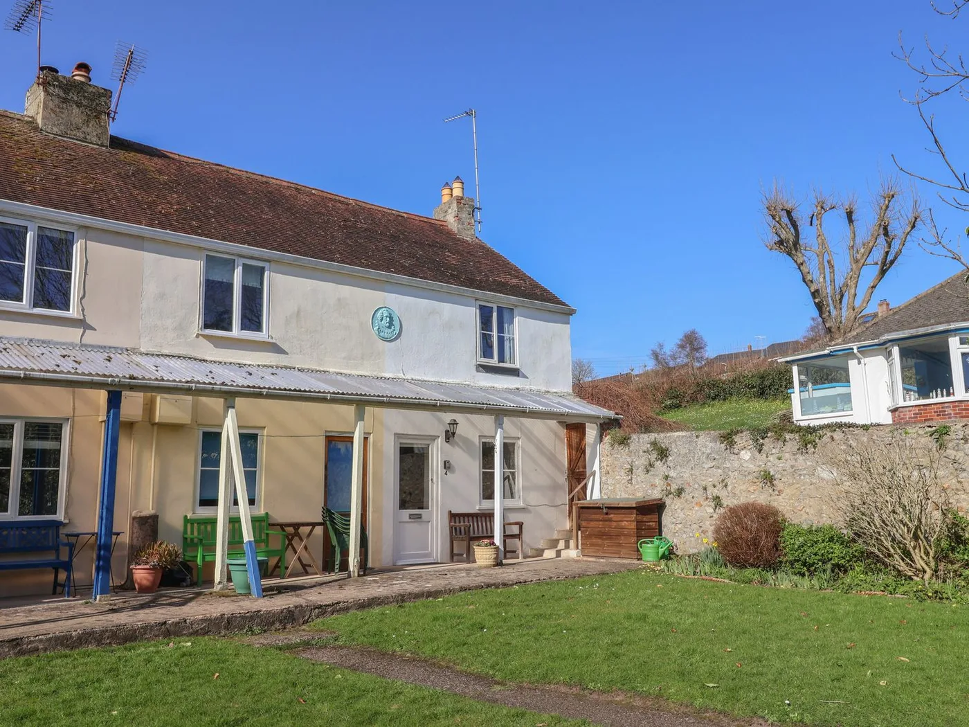 4 Lymbrook Cottages