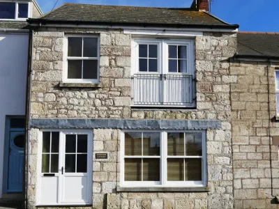 Alpen Rose Cottage