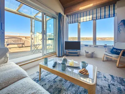 Ballard View Apartment