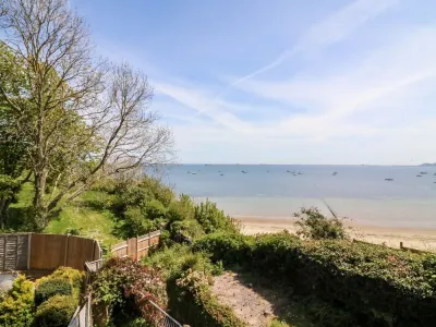 Castle Cove Cottage