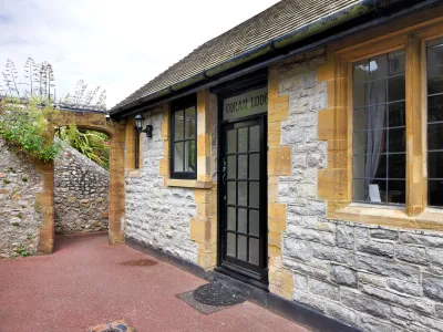 Coram Lodge