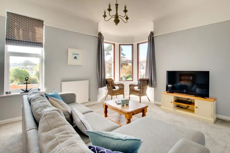 Flat 2 Marine Approach
