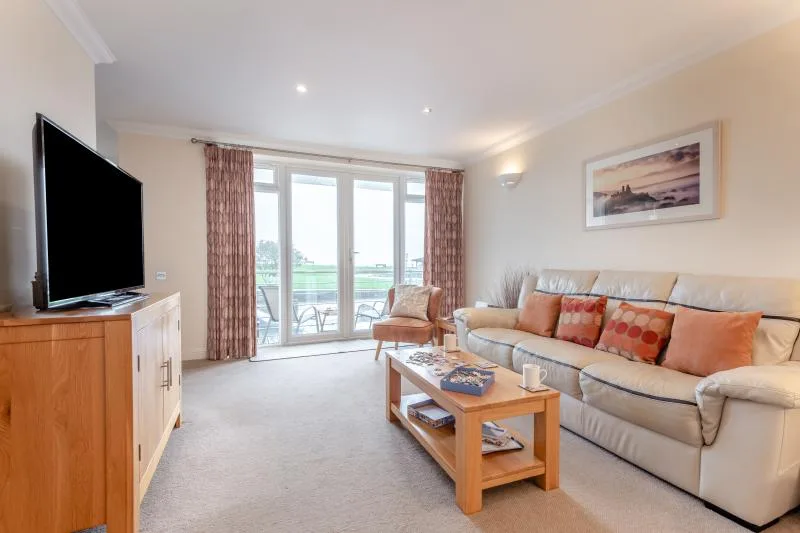 Flat 3 Deco