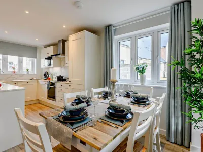 Green Cottage - No 4