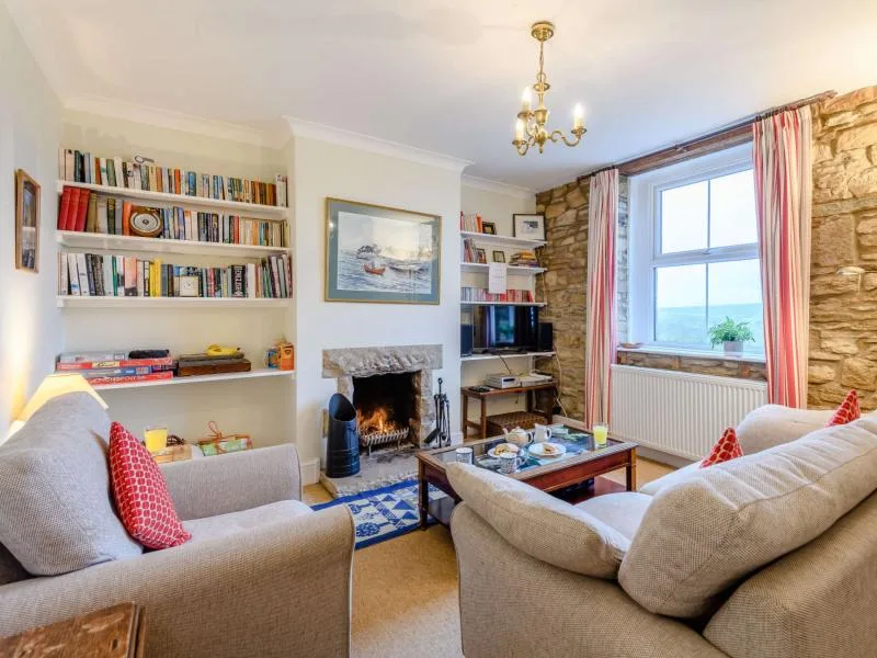 Hazelnut Cottage - Castle View