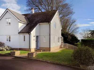 High Cliff Cottage