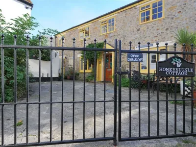 Honeysuckle Cottage