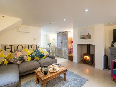 Hope Cottage - Charmouth