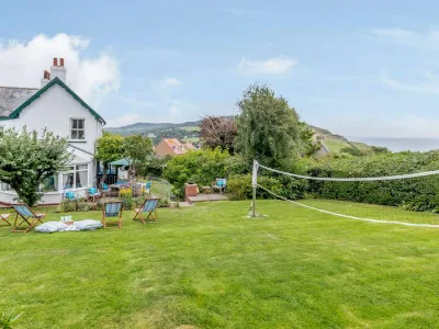Leslie Cottage