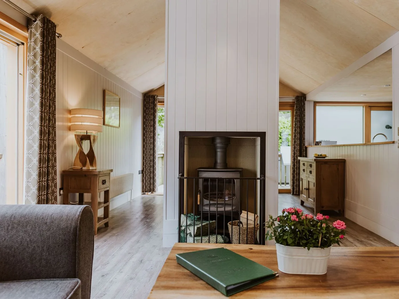 Lodge 16