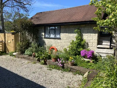 Lugger Lodge