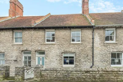 Nuttall Cottage