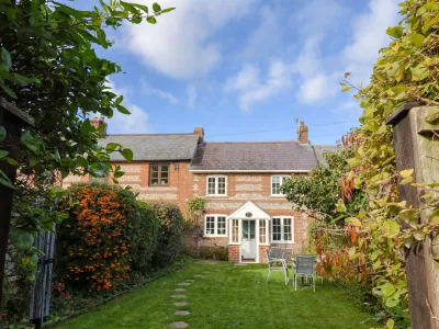 Poppy Cottage