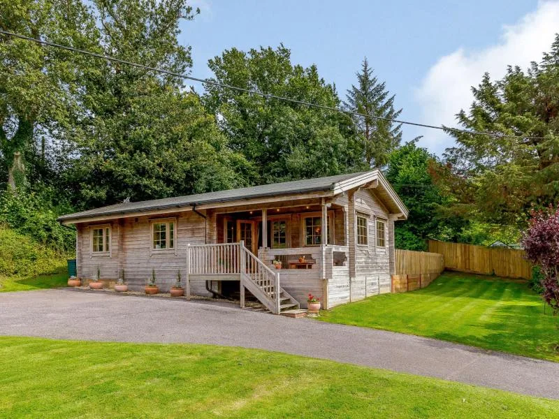 Ridgeway Log Cabin