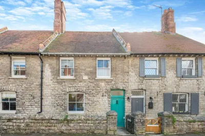 Stone Cottage - Swanage