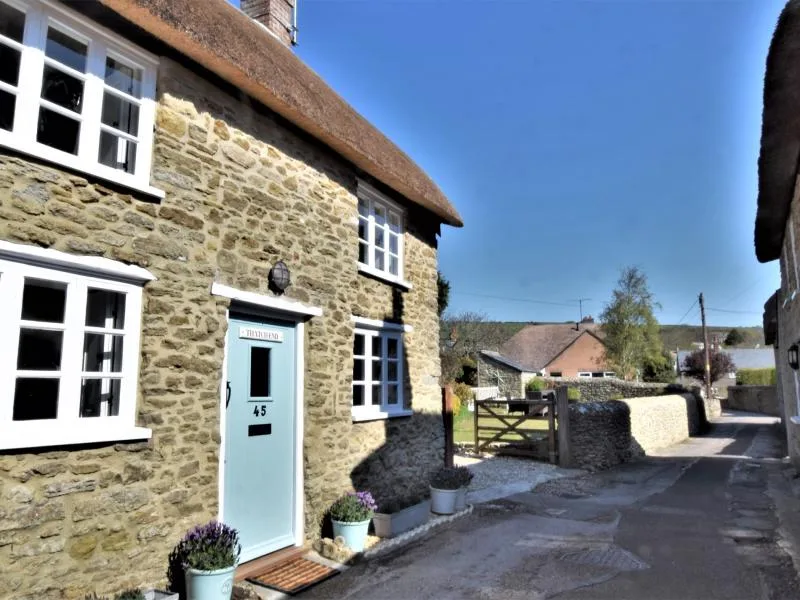 Thatch End Cottage