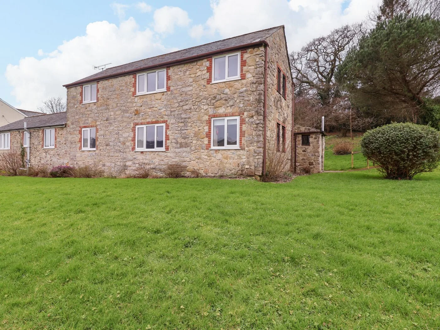 The Hayloft Cottage Apartment
