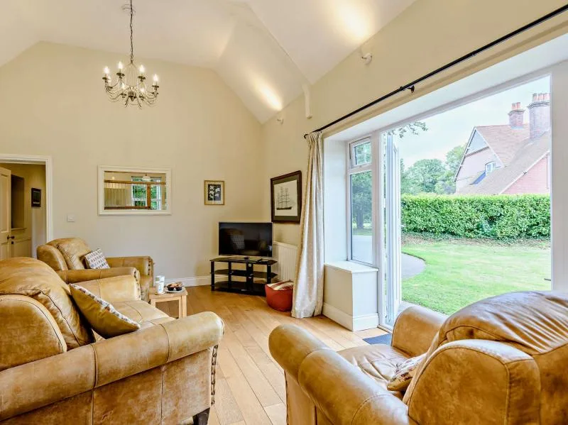 The Hayloft - Winterborne Zelston