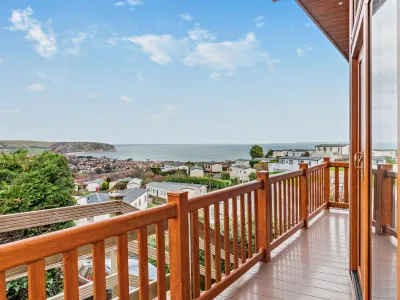 The Lodge - Swanage Bay View