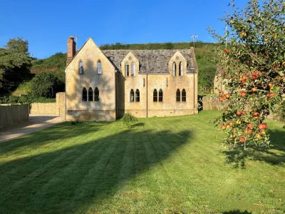 The Old School House Powerstock