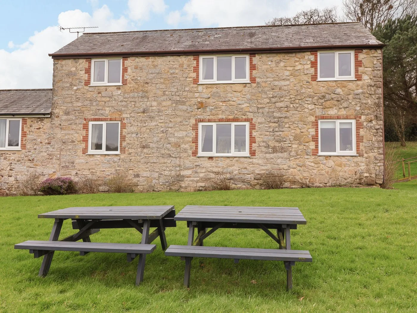The Stable Cottage Apartment