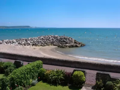 Weymouth Bay Apartment C